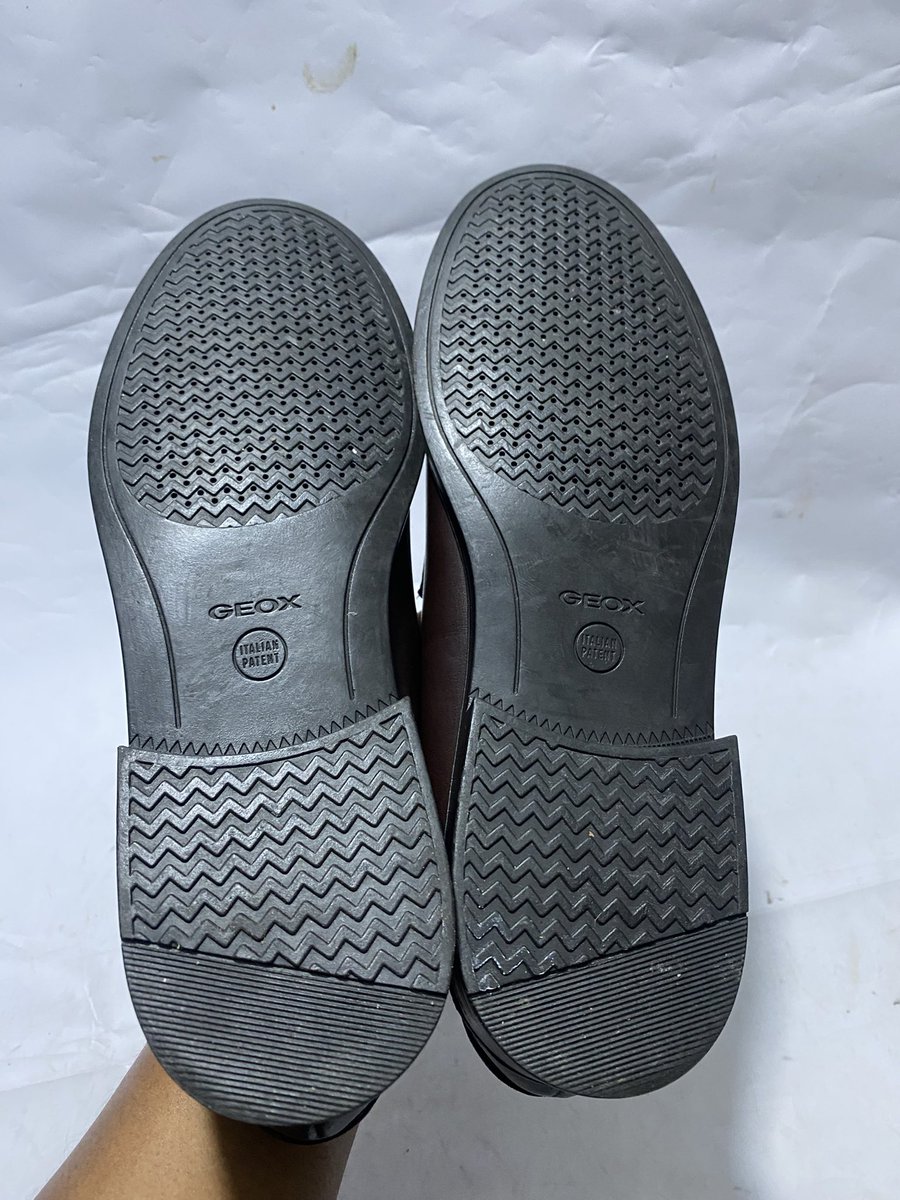 Shoedaddyng's tweet photo. Exactly as seen
Size 43 https://t.co/56YV8jBkzJ