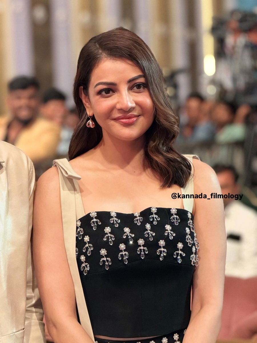 GammerAbi's tweet photo. My cuite darling
#kajalaggarwal @MsKajalAggarwal https://t.co/chTx2rrxD0