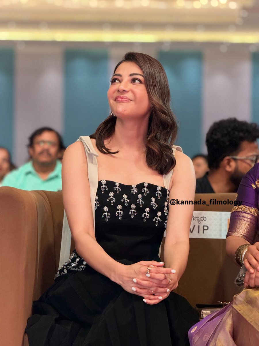 GammerAbi's tweet photo. My cuite darling
#kajalaggarwal @MsKajalAggarwal https://t.co/chTx2rrxD0