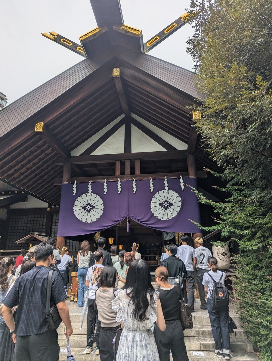 shirasu's tweet photo. ふくちゃんの回復祈願に市谷八幡宮と靖國神社と東京大神宮にお参り！ https://t.co/F5raOUHdec