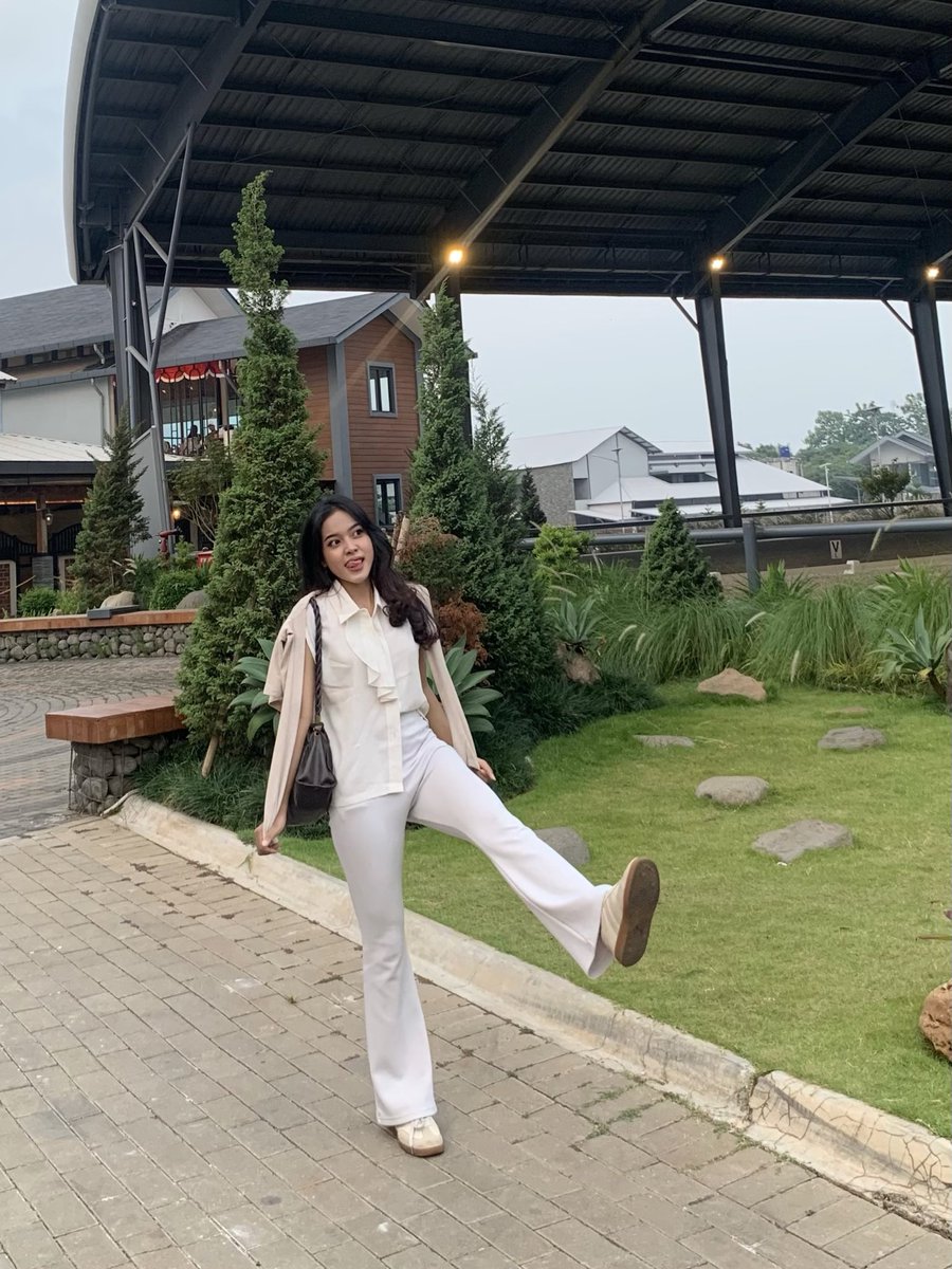 yaaiknow's tweet photo. tebak umur yuk? https://t.co/OZtMRmeM2t