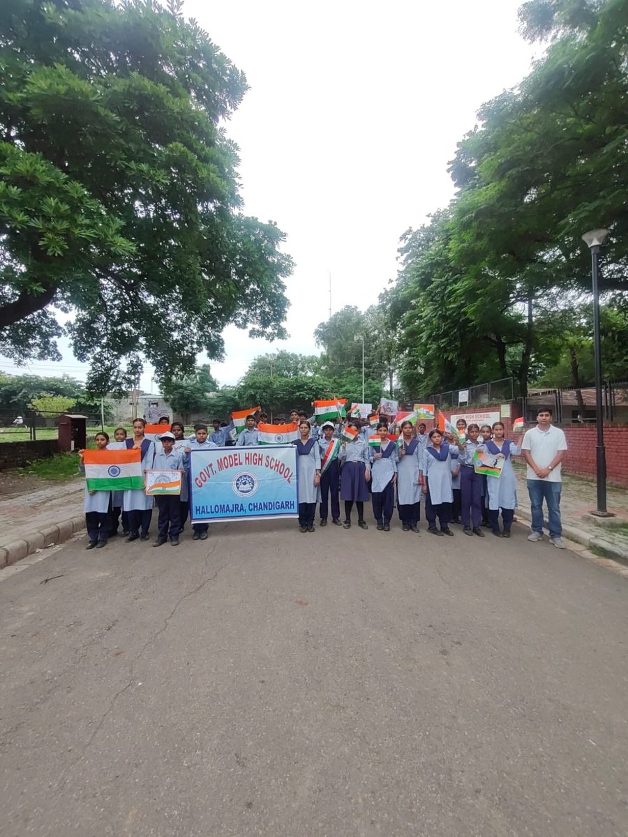 GHSHallomajara's tweet photo. "Tiranga Run" @ GMHS Hallo Majra,Chandigarh On 11 Aug 2026 
Celebrating 150 Years of 'Vande Mataram with unity &amp; energy!Students from Classes 6-10 ran with the Tricolor, badges &amp; slogans of "Bharat Mata Ki Jai", "#VandeMataram", "Jai Hind" Teachers joined too!
@SchoolEduChd https://t.co/cKCdwlqboB