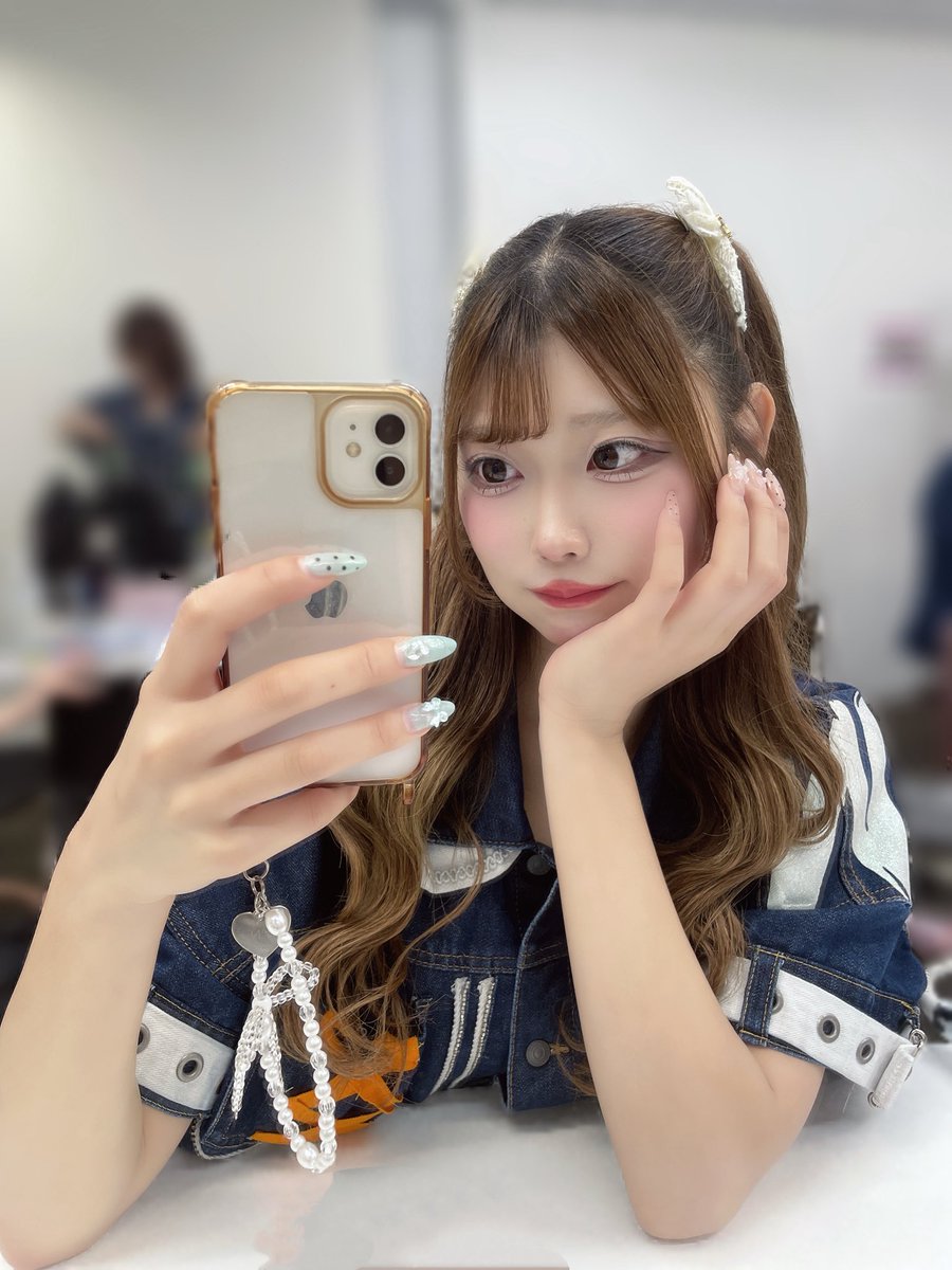 LW___hiyori's tweet photo. ちらっ https://t.co/IBKPmerQcm