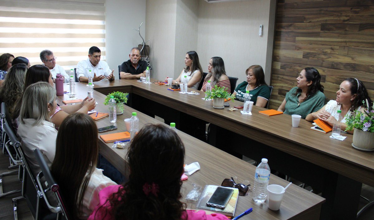 SNTE_Seccion28's tweet photo. Inicia jornada de capacitación y certificación del  Fondo de Ayuda Sindical Mutualista (FASM),  dirigida a las compañeras de las oficinas regionales. 

El arranque de los trabajos fue encabezado por el Secretario General de la Sección 28 del SNTE y el Comité Técnico del FASM. https://t.co/gE8cQRrL47
