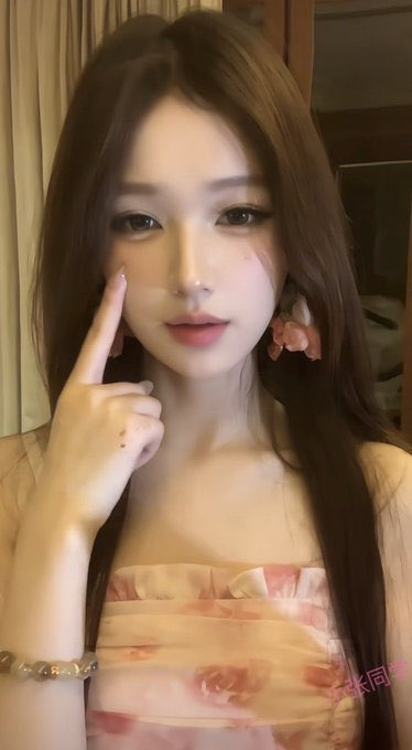 ONKELTOXIC1's tweet photo. 即将开始新的生活，以后请叫我小张老师哦 #老师 https://t.co/I9ZkcTRtx6