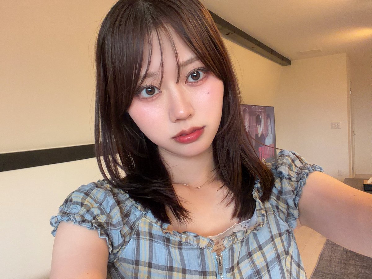 ayaka0131_'s tweet photo. どんどん短くなる髪 https://t.co/LVUpLxVOgo