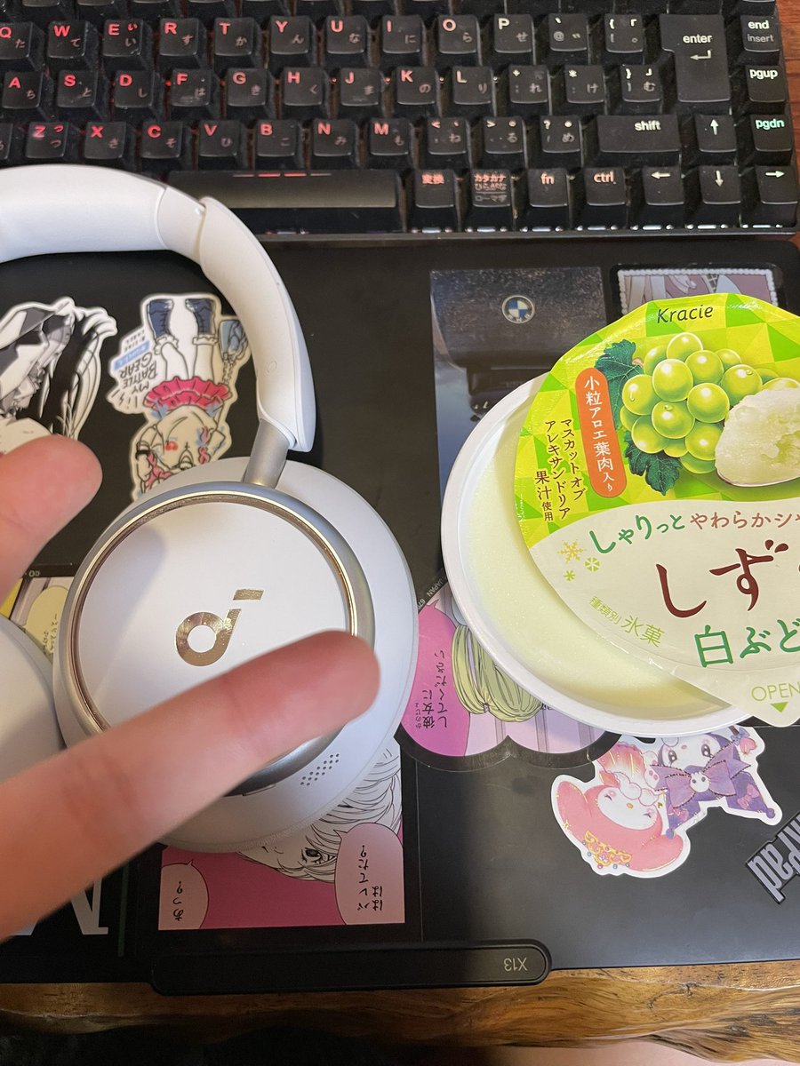 myua0801's tweet photo. あいす食べて課題終わらせます(ﾉ)*´꒳`*(ヾ) https://t.co/bMZAeHhXdE