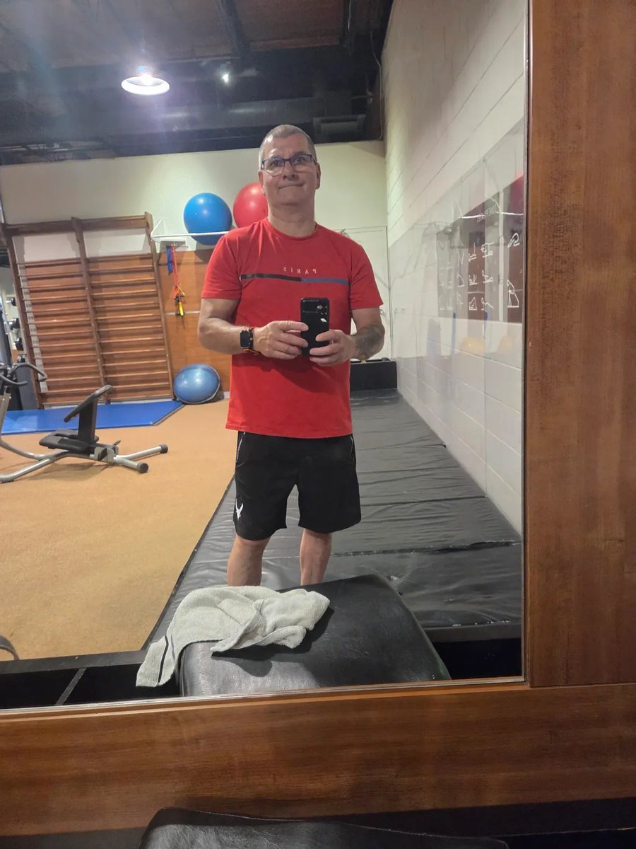 donald_brian1's tweet photo. Up at gym 🏋️‍♂️ 💪 https://t.co/NNKgvz5n0e