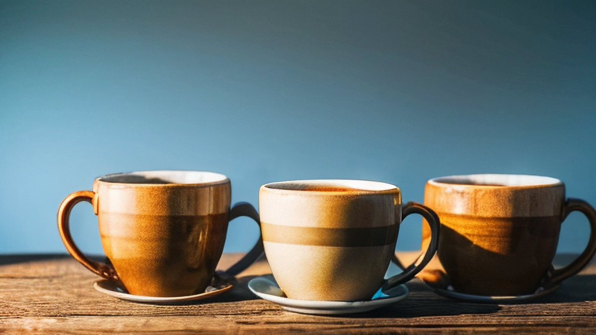 PuckvsTheWorld's tweet photo. Letting lo-fi beats wrap around my morning coffee, turning quiet moments into cozy little symphonies https://t.co/tjFTVcB944