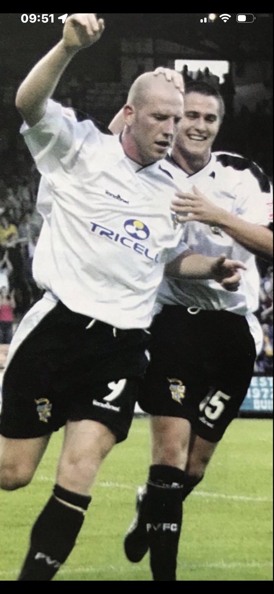 pvfcprogs's tweet photo. #OnThisDay 10/8/04

PORT VALE  3  MK DONS  2
Brooker, Armstrong 2

A first ever league meeting between the two clubs saw Vale come out on top in a five goal thriller. Steve Brooker &amp; two from Ian Armstrong, both celebrating, scored to earn the Valiants all 3pts. Att 4,602 #pvfc https://t.co/pO4s4xezsA