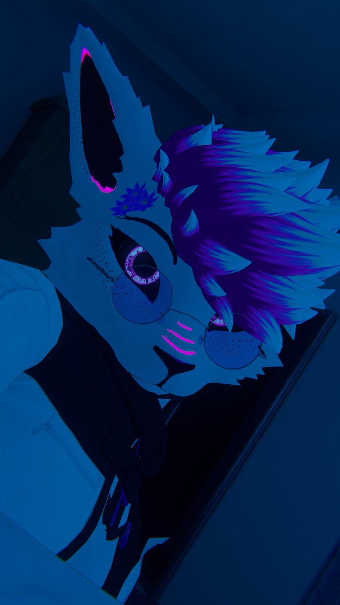 SolsticeSol_'s tweet photo. Something something purple :3 https://t.co/sqFVYBk1ke