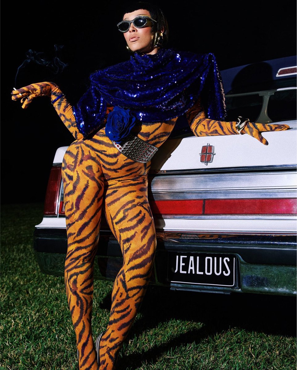 PopCrave's tweet photo. “Jealous Type” by Doja Cat has reached 200 MILLION streams on Spotify.

It’s her 33rd song to achieve this. https://t.co/arO7GCin5B