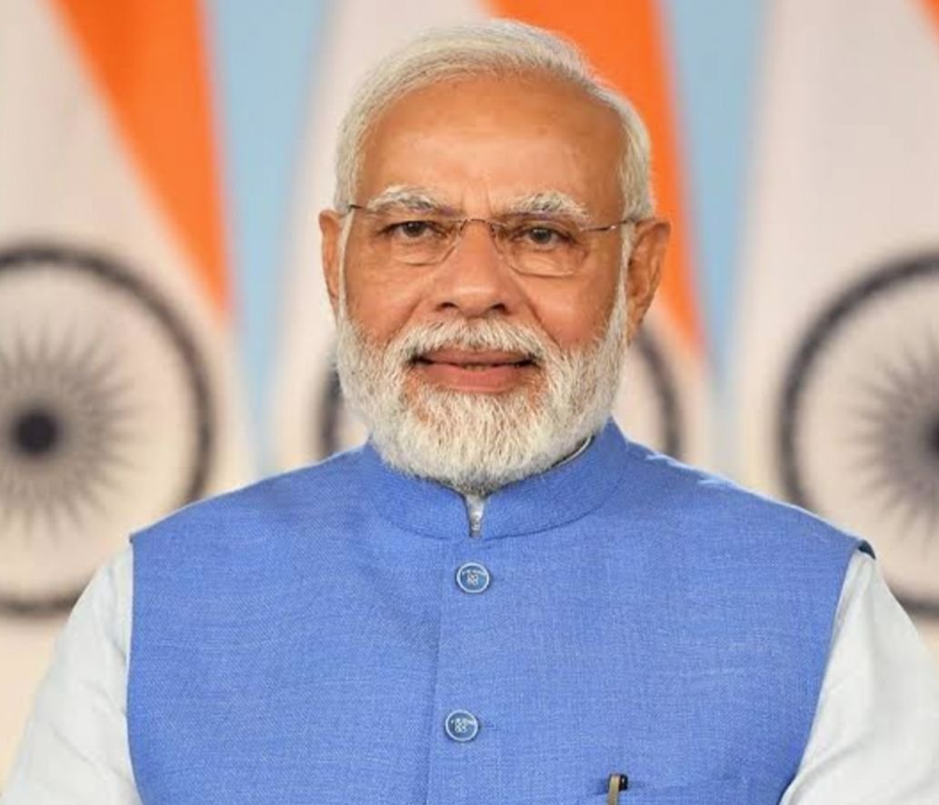 IndiaNewGen's tweet photo. 35% income tax for me, single earning, no parental pensions, no inheritance, 2 kids, volatile IT jobs is like going on a bike at 100 km/h and dashed with a truck coming from the opposite direction at 100km/hour.

I don't understand how can taxes are so high with shit delivery. https://t.co/ke9VjklnUM