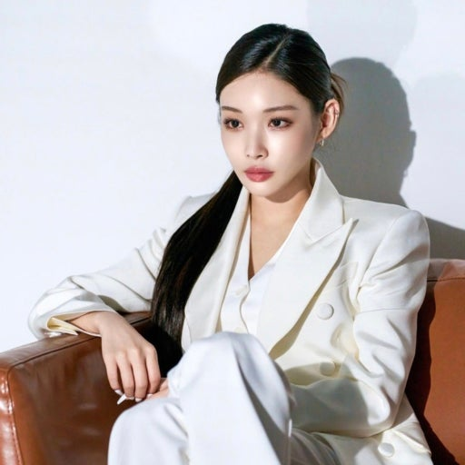 OnWhEe's tweet photo. 가수, 청하의 외할아버지는
독립운동가 + 6.25참전용사 + 5.18 유공자

한국을 정말 지켰다고 할 수 있는 분..
석은 김용근 선생님이라고 합니다.

어느,, 4대 집안과 다르네요.. 😅 https://t.co/9EMBTlmgbi