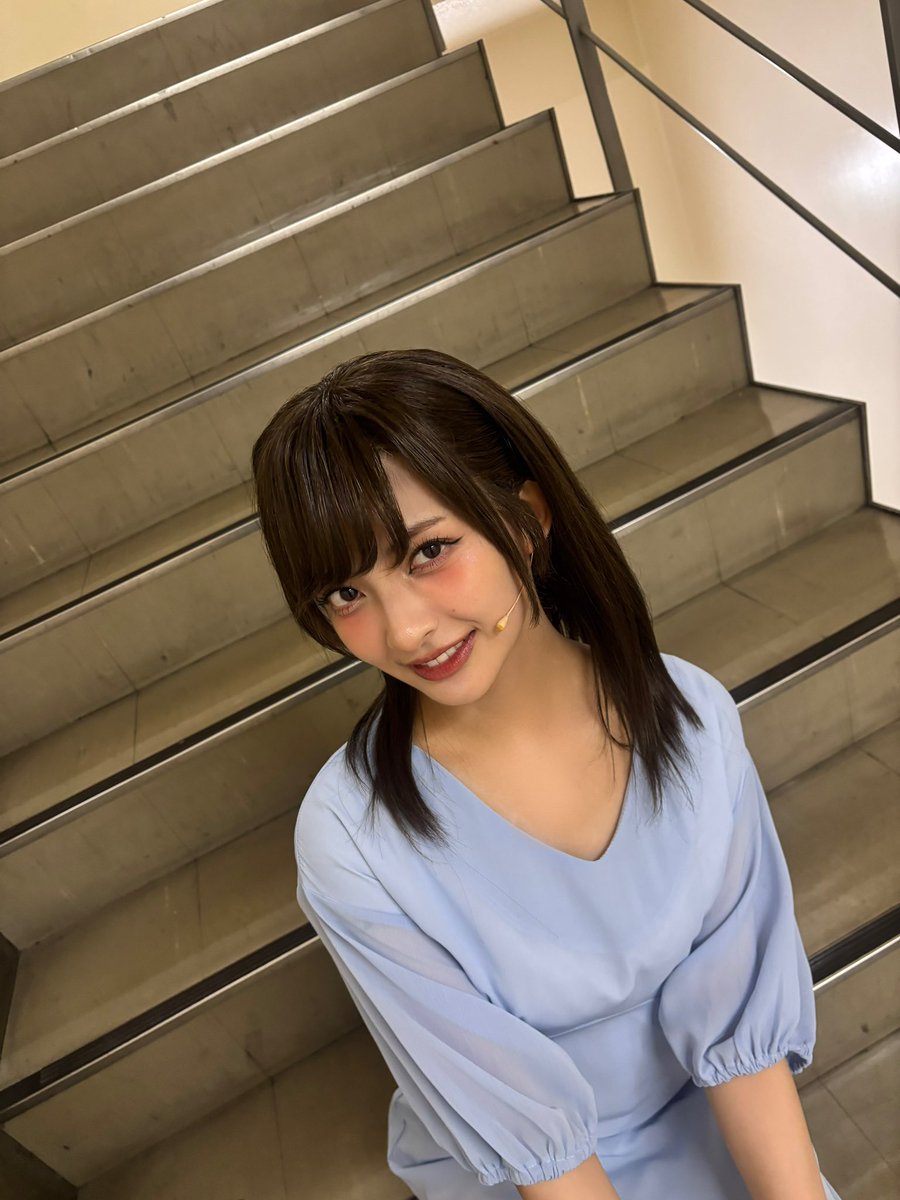 mahirucoda's tweet photo. #チェンステ 
本日の昼公演もありがとうございました。
スペシャルカーテンコールの車は昨日からまたコベニカーになり。最高の運転を披露させていただいております。今日はどうかな〜🚥？

そういえば、民間人役を気づいてくれた人はいるかな❓難易度☆☆☆☆☆

この後、夜もお待ちしております♡ https://t.co/4HkPd1hcQT