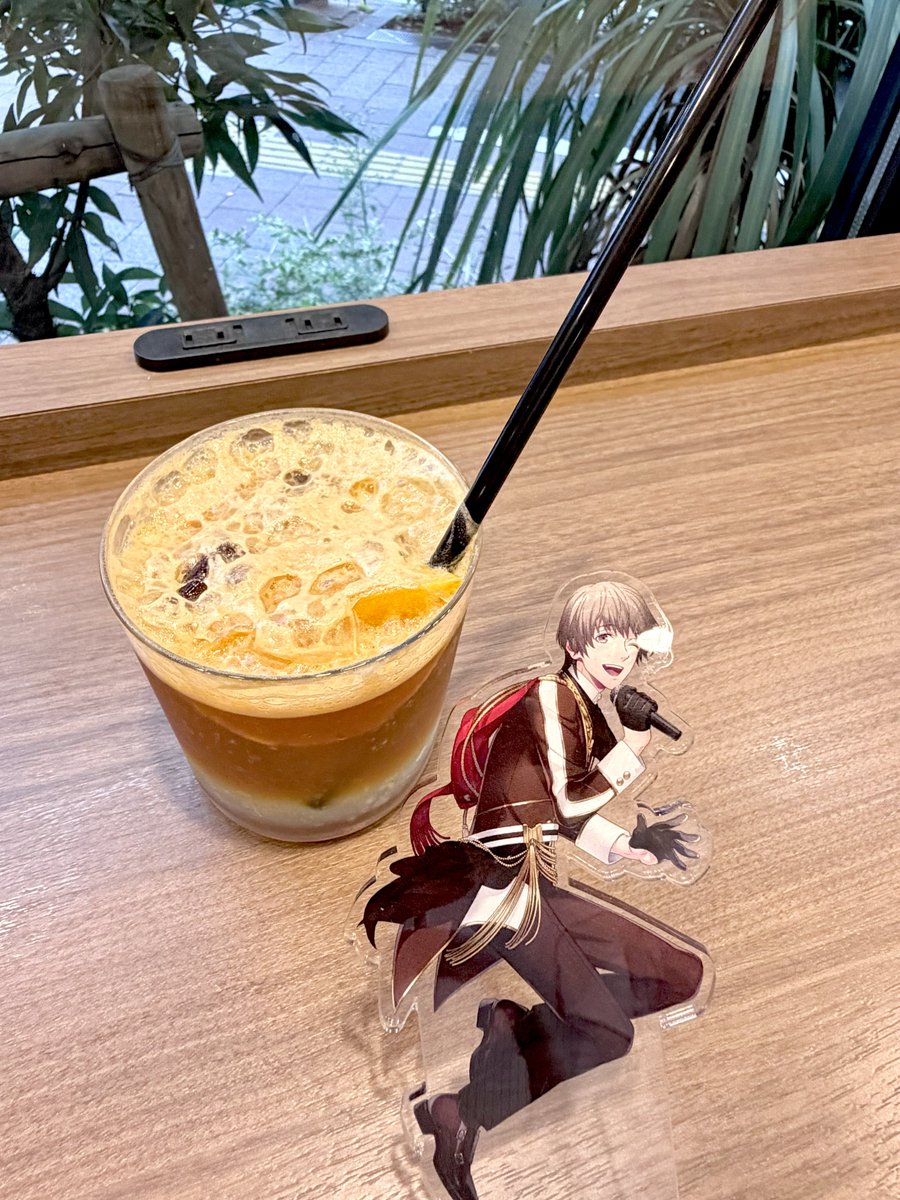 ejinyan__'s tweet photo. エスプレッソトニック🍀*゜
初めて飲んだけど不思議な味〜でも美味しかった◜ ٍٛ  .  ̫ . ٛ ٍ ◝♪ https://t.co/spxvMMr9sG