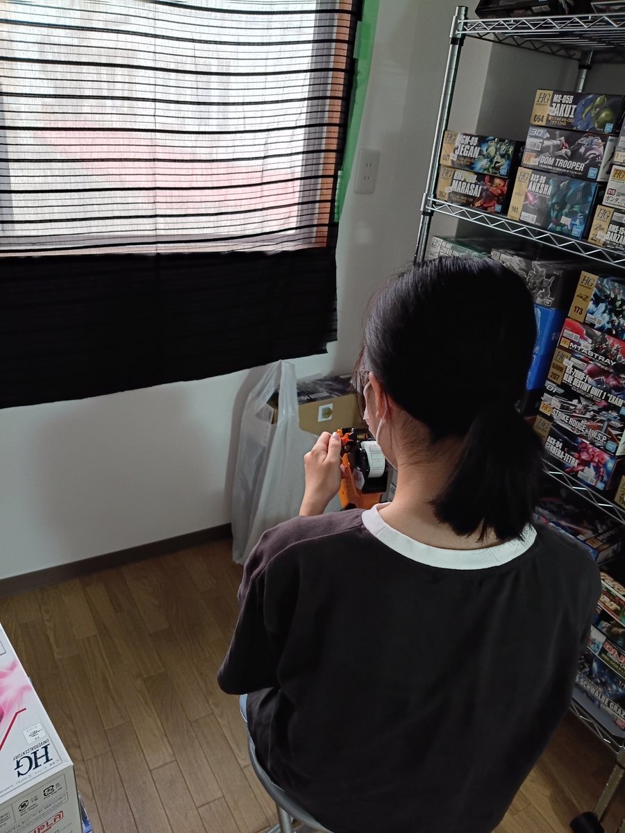 y5hv4's tweet photo. こんにちは！
今日も少し商品補充。
店舗が4坪と狭く、あれやこれやと揃える事が出来ないのでオープンからしばらくは「ガンプラ」メインになるかもしれません。
オープンまでもう暫くお待ち下さい。

#ホビーショップ
#ガンプラ
#プラモデル
#プラモデルライフ
#住吉区長居
#長居公園
#JR長居駅 https://t.co/cDgpIi5aP6