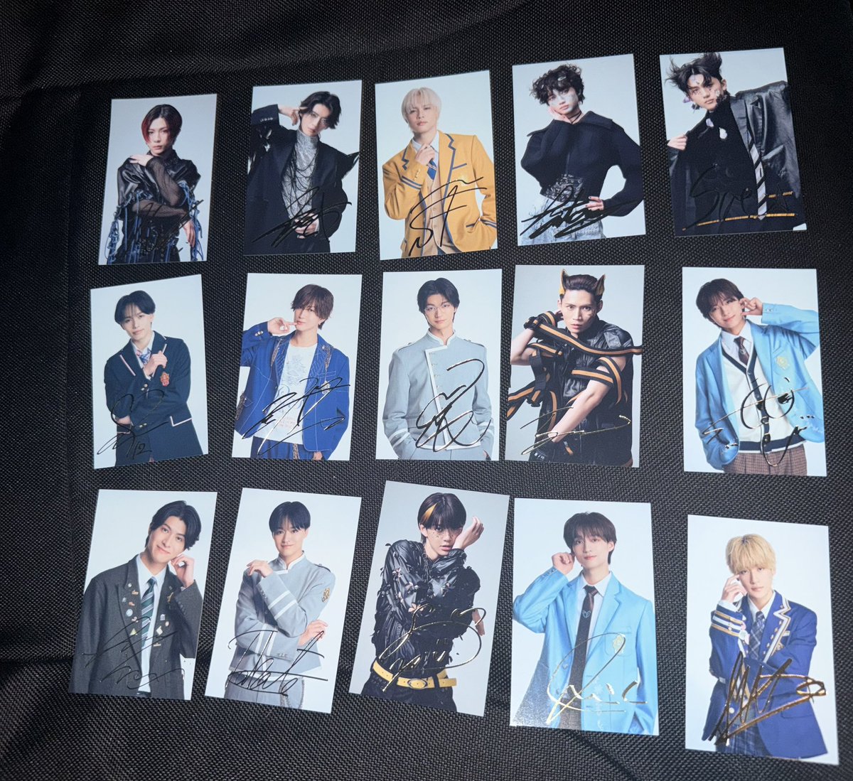y____g28's tweet photo. EBiDAN エビダン Yes！東京 店舗別特典 HMV 店舗特典 トレカ 交換

【譲】画像

【求】吉田仁人

2〜3:1可能です。
都内手渡し、エビライ(13日、15日)、郵送での交換希望です。

お気軽にお気軽にお声掛けください。 https://t.co/56pE9t4LT3