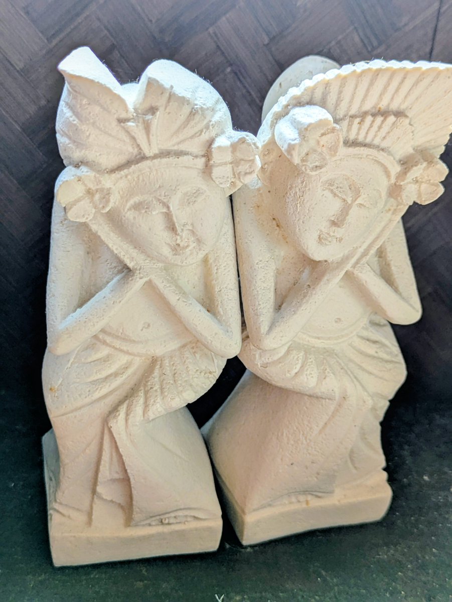 bali_walker's tweet photo. 今日の商品紹介はこんな感じ‼️
いつものように👀目に留まった気になる商品✨おすすめ商品✨をササッと載せてみました🙋‍♂️
さて、🌀台風が接近しているので、めちゃめちゃ悪天候の【＃山の日】になるかと思ってたんですが、強風ではあるものの🌂雨はほとんど降ってない仙台市若林区🙆‍♂️あと１時間もってー🙏 https://t.co/3hDBGREpK7