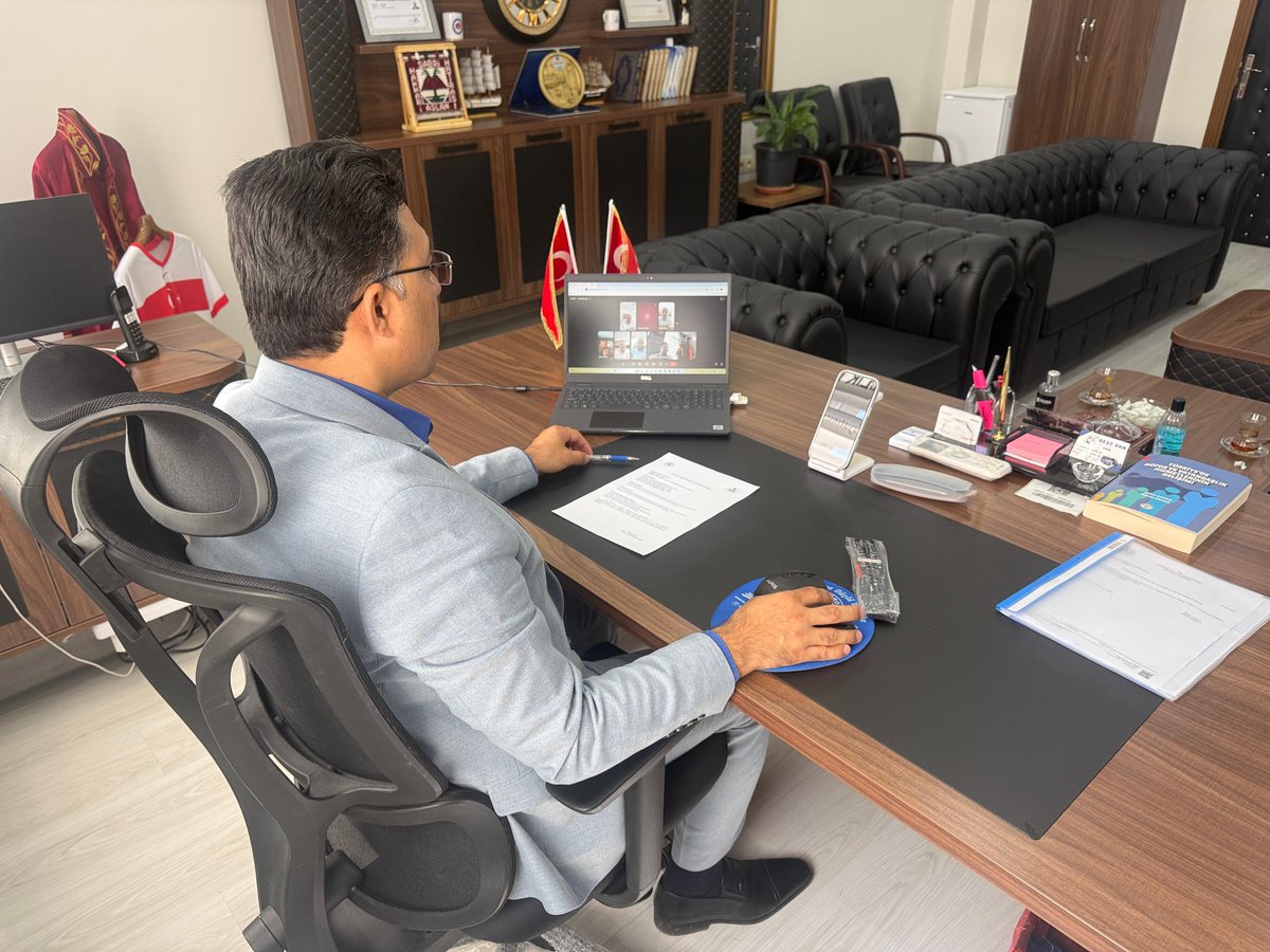 hakkari_nufus's tweet photo. İl müdürümüz Sn. Sabri ASLAN, İlçe Müdürlerimiz ile 2026 5.  video konferans üzerinden koordinasyon, istişare ve değerlendirme toplantısı düzenledi.
@SabriAslanx @itasyapan @HakkariValiligi @TCNufus @TC_icisleri https://t.co/ZfMajXvVed