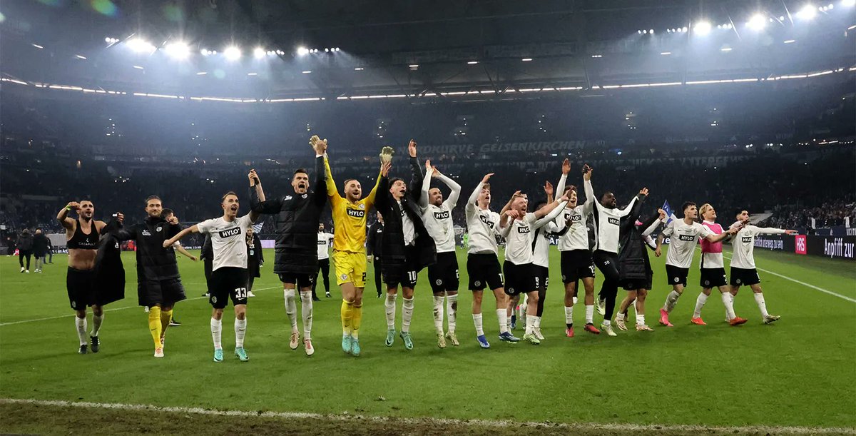 nocontextfm1's tweet photo. 🚨 NEW FOOTBALL MANAGER SAVE IDEA 🚨

SV Elversberg were playing regional football just four years ago.

Now they’re in the Bundesliga for the first time in their history, representing a town of around 13,000 people! 

First three games = Leverkusen, Monchengladbach & Bayern... 😅🇩🇪