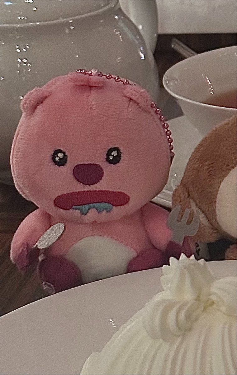 2dedid's tweet photo. 【探しています】 8/8、栃木県日光市でピンク色のぬいぐるみを落としました。 
心当たりのある場所↓
・リオンドール鬼怒川店
・ツルハドラッグ鬼怒川店
・大谷SA（上り）
 何か情報があればお願いいたします🙇🏻‍♀️ #落とし物 #拡散希望 #るぴー #ZANMANGLOOPY #ルピー https://t.co/AoYD6iOQQT