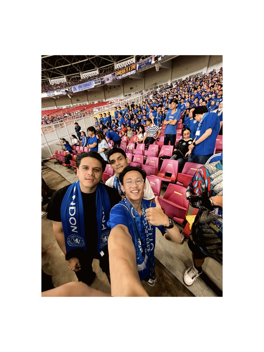 mariposamyyy's tweet photo. [08/08/2026]

Over Land and Sea: We’re massive CFC.🔥🔵
Dreams comes true. Kesini lagi yak musdep sambil bawa trofi EPL @ChelseaFC 💙

#chelsea #jakarta #thisiscisc #COYB #KTBFFH https://t.co/IJMmxtTAof