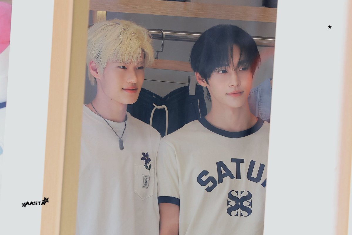 Aasta_321121's tweet photo. 260811
ㅅㄹㅎ..

#또리비니 https://t.co/6XMI5YZqQu