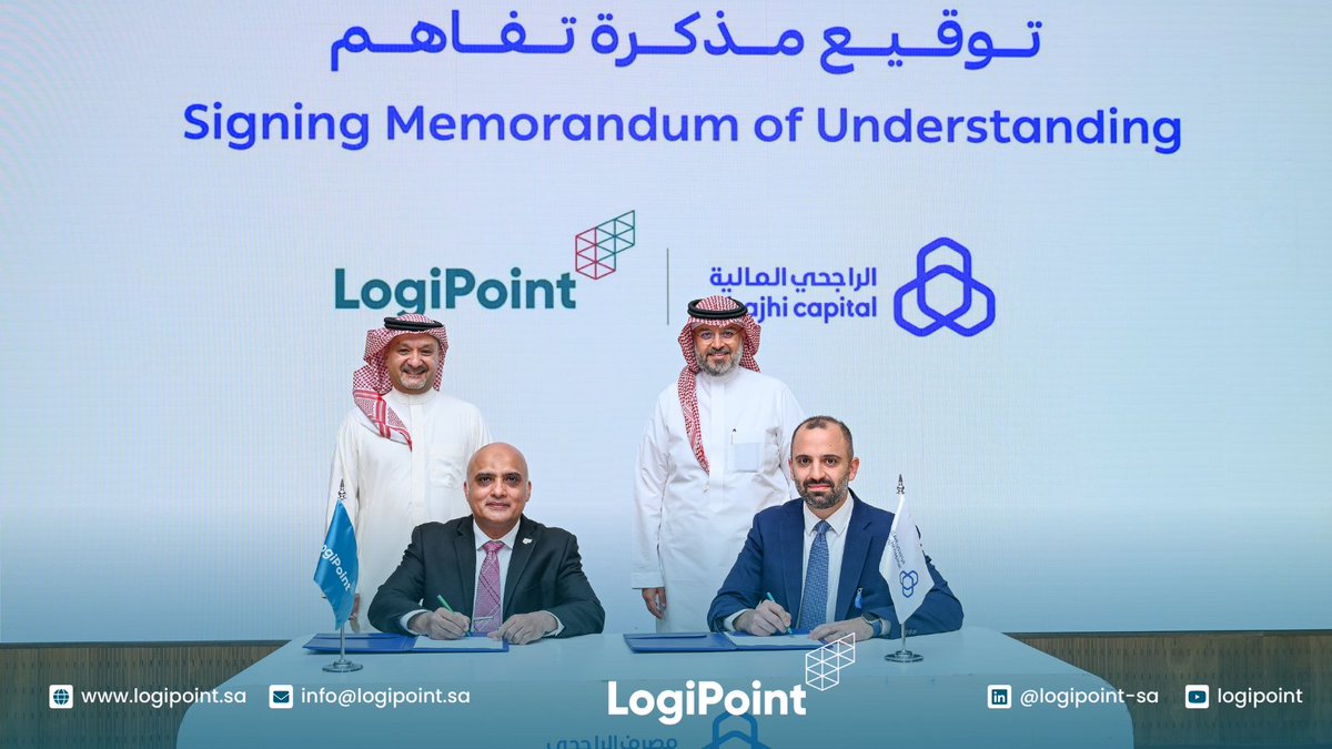 LogiPointSA's tweet photo. وقّعت لوجي بوينت والراجحي المالية مذكرة تفاهم لتأسيس صندوق استثماري مخصص لتطوير مجمع جنوب جدة اللوجستي والصناعي، بقيمة استثمارية تقديرية تبلغ 5 مليارات ريال سعودي.

يقع المشروع بجوار المدينة الصناعية الأولى التابعة للهيئة السعودية للمدن الصناعية ومناطق التقنية «مدن»، ويمتد على مساحة 1.9 مليون متر مربع، ويوفر نحو 1.5 مليون متر مربع من المساحات القابلة للتأجير، تشمل المستودعات الجافة، ومرافق التخزين المبرد والمتحكم في درجات حرارتها، ووحدات الصناعات الخفيفة، وسكن الموظفين، إلى جانب مرافق تُبنى حسب متطلبات المستأجر ومرافق تُطوّر وفق احتياجات السوق.

سيسهم المشروع في دعم النمو الصناعي وتعزيز مكانة المملكة العربية السعودية كمركز لوجستي عالمي، بما يتماشى مع مستهدفات رؤية السعودية 2030.
 
للاطلاع على البيان الصحفي كاملًا: https://t.co/eWJ46lUorB

#LogiPoint #LogisticsRealEstate #IndustrialPark #BuildToSuit #SaudiVision2030