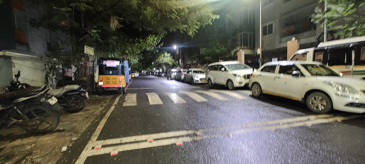 mr_kaats's tweet photo. @ChennaiTraffic -this is the state of the road. These are taken last week. Every day it's like this. Cars are parked in such a way gates can't be used. Ppl drink nd shout nd urinate behind these cars. This is the condition after your team cleared it 2 weeks back. @reclaimchennai https://t.co/QwZUs71Vij