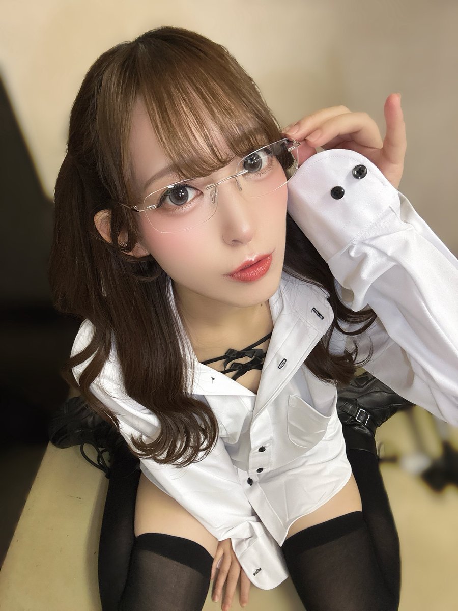 mofcro_koharu's tweet photo. 彼シャツ好評だった♡♡わーい🙌 https://t.co/dKqb52vvTG