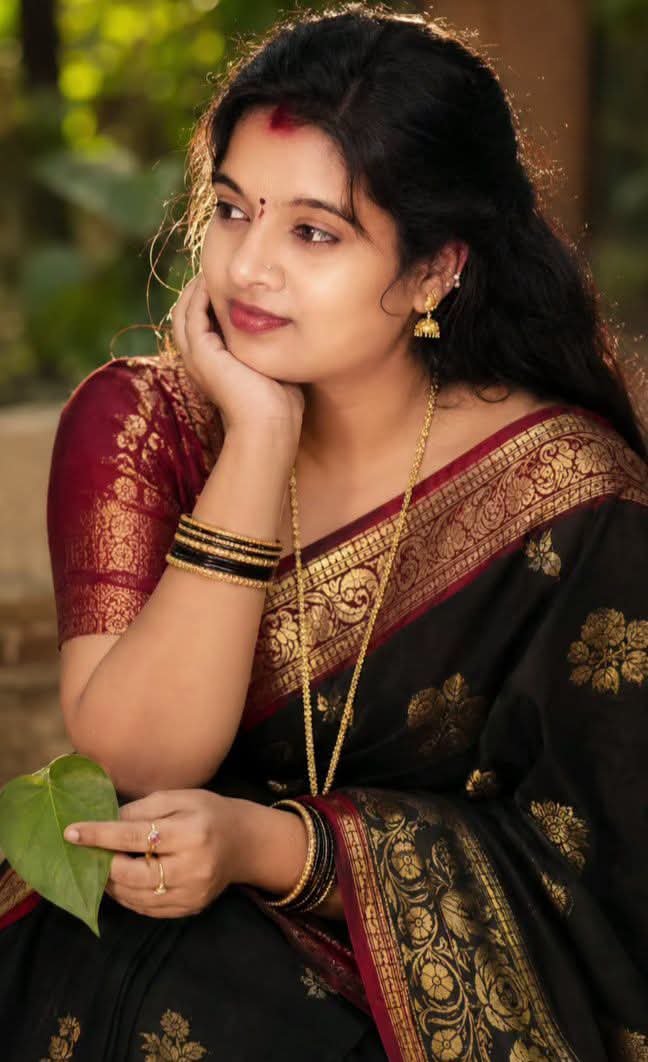 rajjappu's tweet photo. நீயாகவே ஒன்றை நினைத்து கொண்டு

நீயாகவே ஒன்றை எடுத்து வைத்து
பேசிக்கொண்டு

நீயாகவே என் மேல் பழி சுமத்தி கொண்டு

நீயாகவே என் மீது கோபித்து கொண்டு

நீயாகவே என்னை வெறுத்து கொண்டு

நீயாகவே என்னிடம் பேச்சை நிறுத்தி
கொண்டு

நீயாகவே இருக்கிறாய் ... https://t.co/6Ld3KysBeS