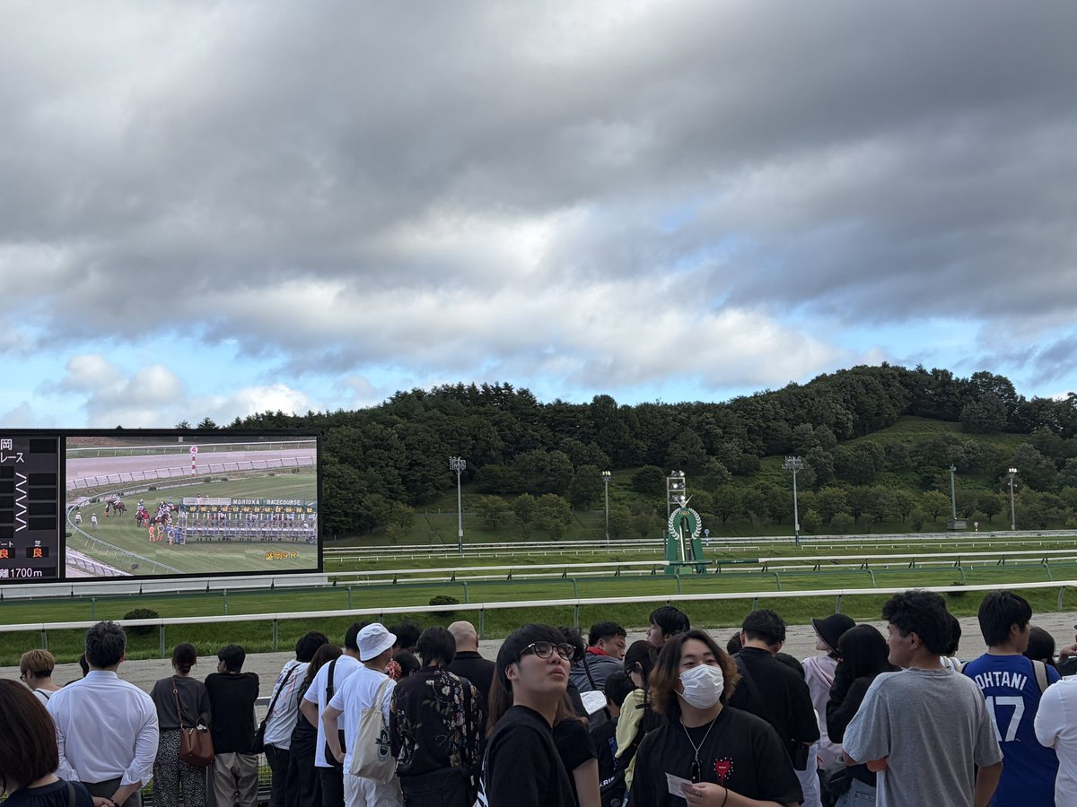 Tdash21213174's tweet photo. やった！　　

アンズアメ勝った！

重賞制覇やー✌️

#クラスターカップ
#アンズアメ https://t.co/jZblMCd2Jq
