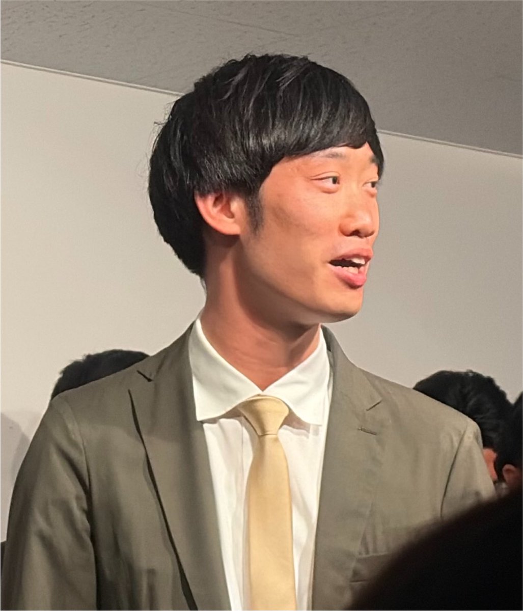 n08215's tweet photo. TCクラクションのネタは引越。急に萎む坂本さんの表情が最高に良くて…
MCではダブルインパクトでTCが1本やって6位だった一方で、2本やって最下位のスタミナパンをこきおろすどんちゃんが、とてもやいのやいのしてて良かった https://t.co/UGTPQTPQS1