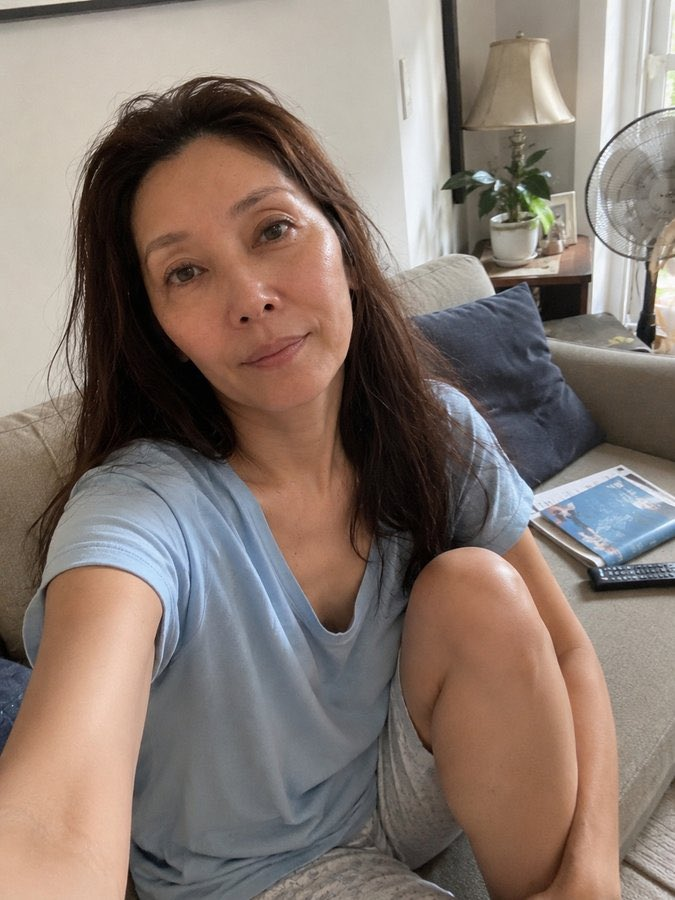dytab69851813's tweet photo. 64歳のババアですが、まだ誰かとデートしてみたいです。笑わないでくださいね。 https://t.co/CmQKYrL5VD