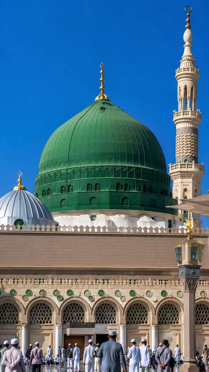 Saqibsultanbut's tweet photo. ایک صاحب نے نبی کریم صلی اللہ علیہ وسلم سے پوچھا:
 اسلام کی کون سی حالت افضل ہے؟

نبی کریم صلی اللہ علیہ وسلم نے فرمایا یہ کہ  ( اللہ کی مخلوق کو )  کھانا کھلاؤ اور سلام کرو، اسے بھی جسے تم پہچانتے ہو اور اسے بھی جسے نہیں پہچانتے۔ 

(صحیح بخاری ،٦٢٣٦) https://t.co/0TLw0zbZuU