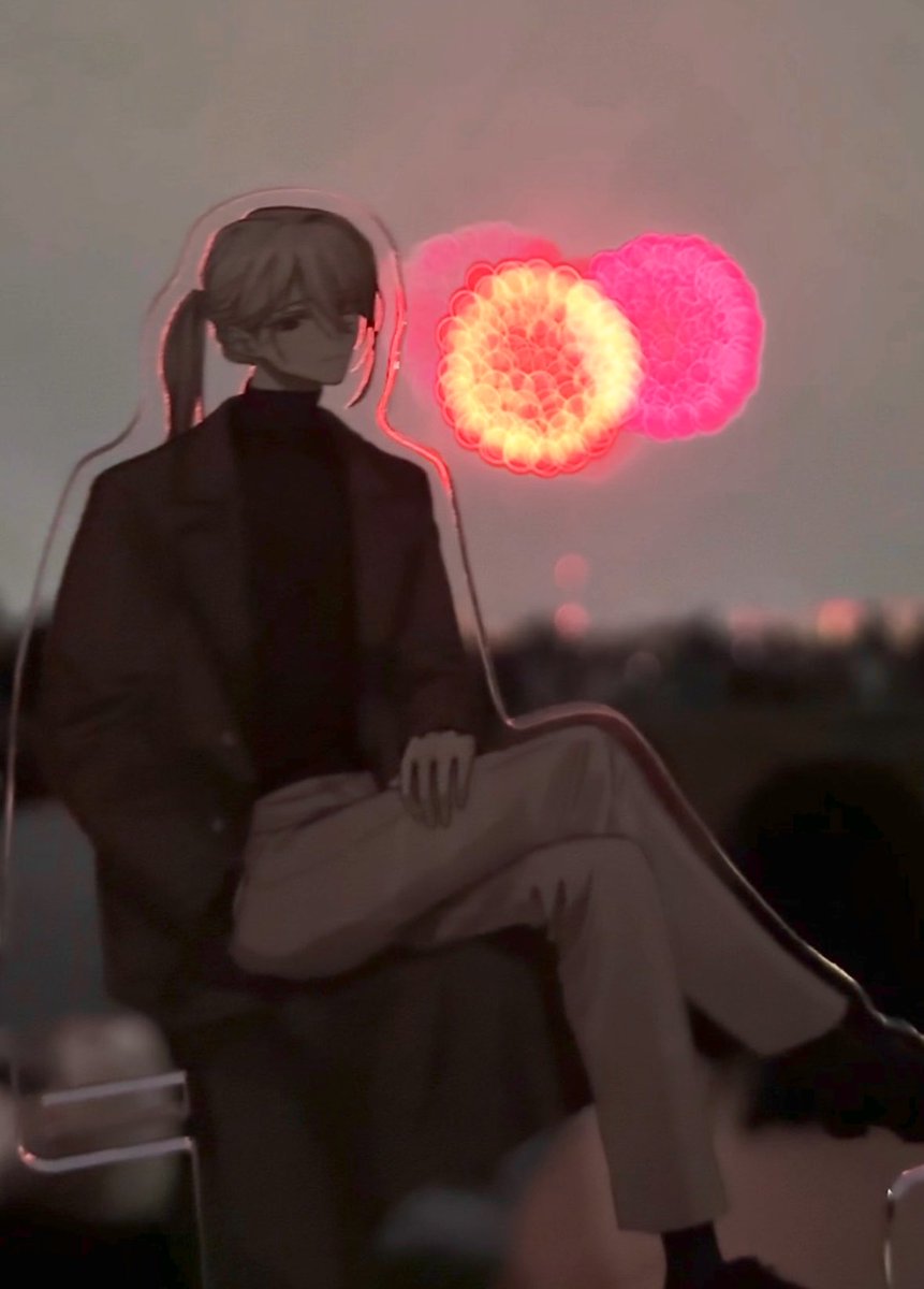 zerotya_0's tweet photo. 花火🎇暗いけど331さんと見たよん https://t.co/eGTnJtLxUi