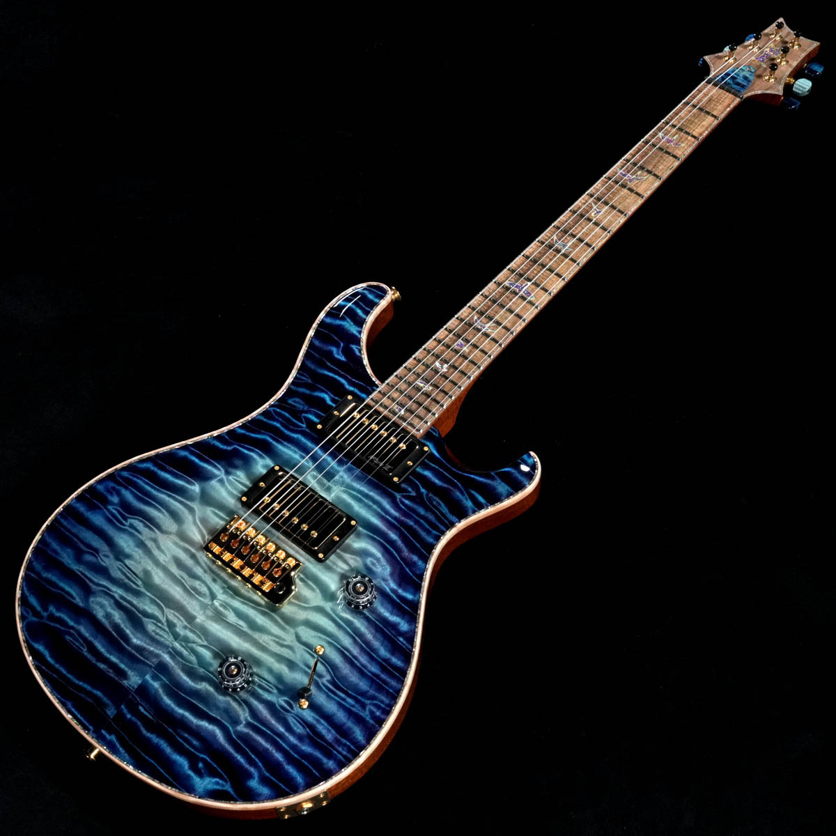 1484shibuya's tweet photo. ◤New Arrival◢ #PaulReedSmith #PrivateStock
#12241 Custom 24 Aqua Violet Slow w/Tasmanian Blackwood Fingerboard,Quilted Maple Top. https://t.co/ZuE4ZDh3C3