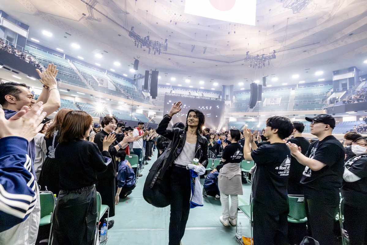 afoc_official's tweet photo. a flood of circle
ロックンロール Recorded at 日本武道館
https://t.co/ak893KOaBg

#フラッド https://t.co/b9CzVLMbSD