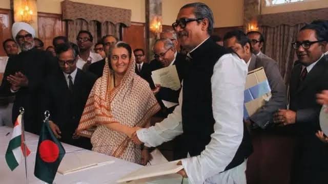 tanvirbengal's tweet photo. India's Gains from Coming to Aid Bangladesh in 1971

India's Financial Gains (Through the United Nations):

1) From the United States: $8,915,700
2) From the United Kingdom: $3,811,213
3) From Canada: $2,326,360
4) From the Soviet Union: $20,000,000
5) From Miami: 126 crore dollars
6) From 68 countries of the United Nations: $574,162

The total amount of this grant was, according to the calculations of that time, 12,312,95294 taka.

Gains from Pakistan:

War reparations: 59,351,4294 rupees

Weapons and equipment left behind by Pakistanis: Just the value of 87 tanks alone was approximately 750 million dollars

From the Khulna region alone, various materials (such as machinery, goods) were looted worth about 2.2 million dollars

In addition, gold jewelry, electronics, industrial factory parts, expensive cars, etc., from shops were carried away in hundreds of wagons—whose precise accounting is still unavailable today.

Alongside this, India's influence also expanded over the rivers, ports, roads, bridges, and the country's economic infrastructure. Yet today we have to hear that we are supposedly grateful to India! And then, the Sheikh Hasina government has given away so much that India might remember it for a lifetime! #IndiaOut