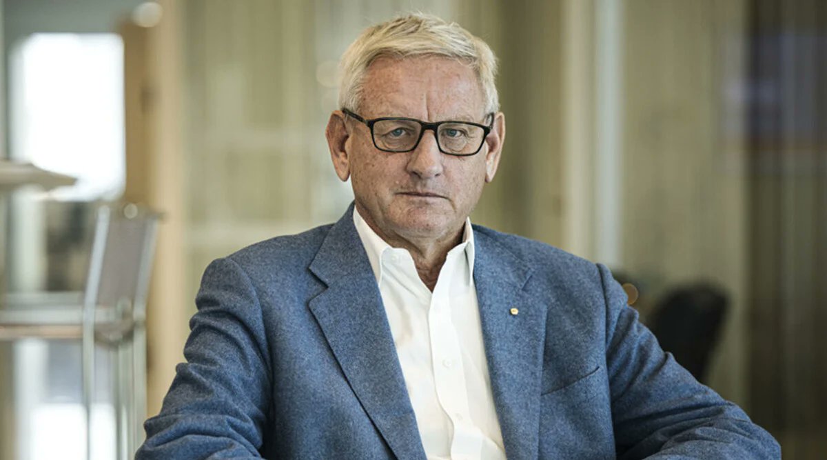 SouvPopulaire's tweet photo. Agent d’influence : le cas du Jacques Attali suédois, Nils Daniel Carl #Bildt, l’homme de l’#UE, de l’#OTAN, club #Bildelberg, membre de nombreux conseils d’administration d’entreprise #Mondialisme, #Européisme, #Atlantisme, #NouvelOrdreMondial
https://t.co/zLl1lFbrMx https://t.co/vQ0FG9ZWxv