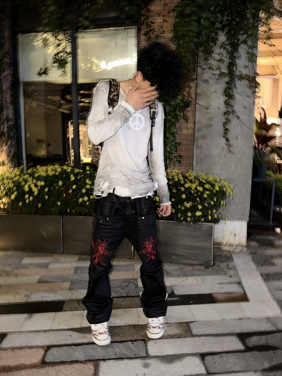 0925ag's tweet photo. 那些说我低俗的人 你们觉得自己很高潮吗 https://t.co/PIPvTryrwv