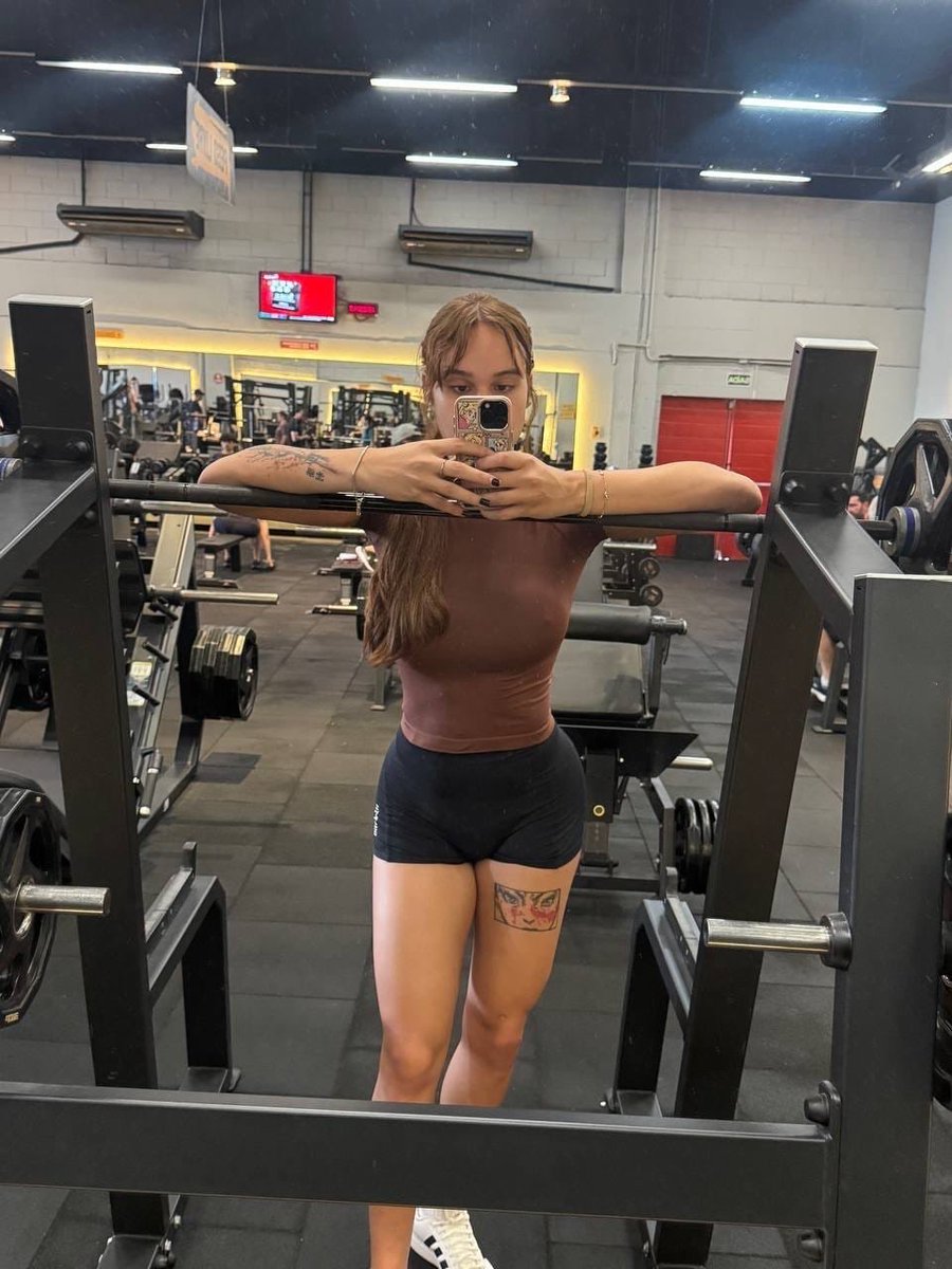 Ashleylena40's tweet photo. what would you do if you see me in your local gym? (i'm trans 🏳️‍⚧️) https://t.co/MYvOWk9ZMR

#femboypost #Femboy #trans
#Sissygasms https://t.co/aEr4KXjSpN