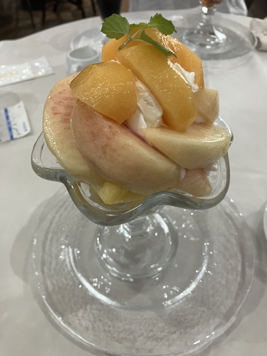 AppleCandy217's tweet photo. 相変わらず、ここのパフェは美味い❣️ https://t.co/GvkxqNqN9m