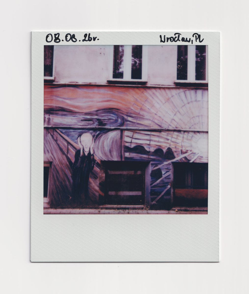 ToJaZamy's tweet photo. 08.26 Wrocław🐈🌳🏠
📸: Polaroid Now 3+
1/3 https://t.co/eMD2ePSFiJ