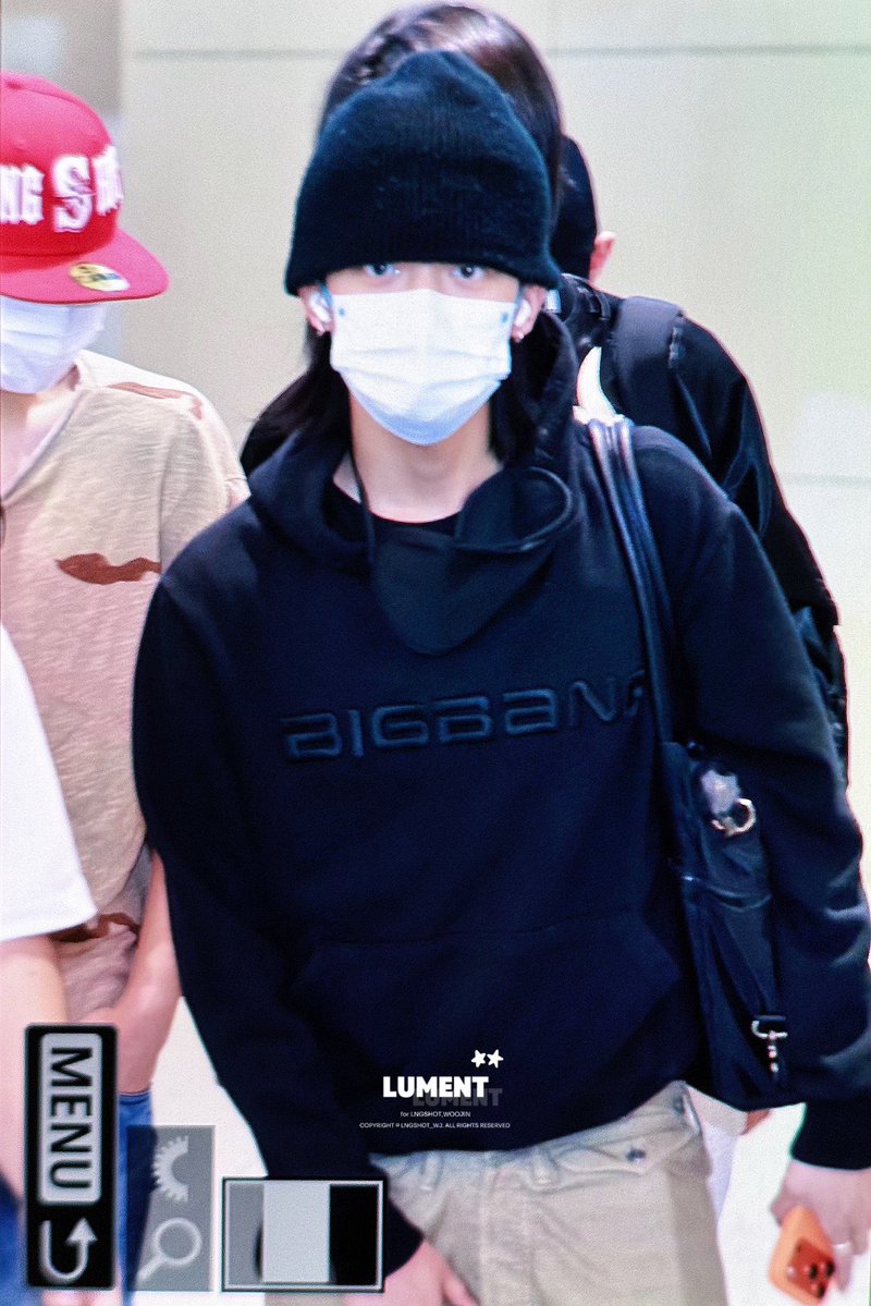 kolorwoojin's tweet photo. yang satu emaknya suka bigbang sampe anaknya korban didandanin jdi GD

yang satu (dicurigai) emaknya suka bingbang efek dia ga bisa didandani jdi GD waktu kecil karena pecicilan puol pasti gamau didandanin, jdinya dibelikan merch aja biar dipake pas anaknya gede🤧🤧

PERSATUAN EMAK EMAK VIP