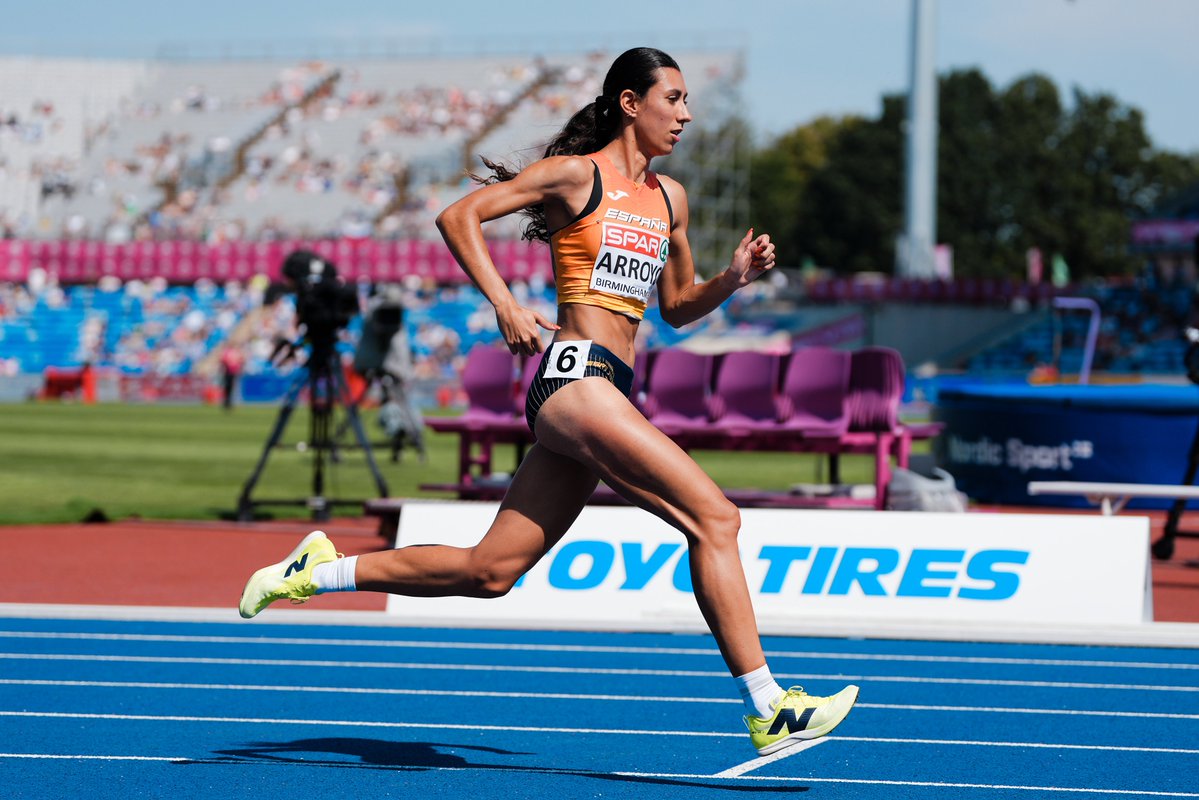 atletismoRFEA's tweet photo. Biennn Rocíooooo ... a semifinales

800 m 🚺 Ronda 1: @birmingham2026

Serie 2
3ª @rocioarroyos_  ⏱️ 2:00.62 Q

Corriendo muy bien colocada y sacando a relucir un poderoso final para entrar por puestos ➡️SF

#EspañaAtletismo #PasiónPorCompetir

📺 @teledeporte y @eurosport_es
📊 https://t.co/HHvs1o6dna
📸 https://t.co/K9h8o8H4U9