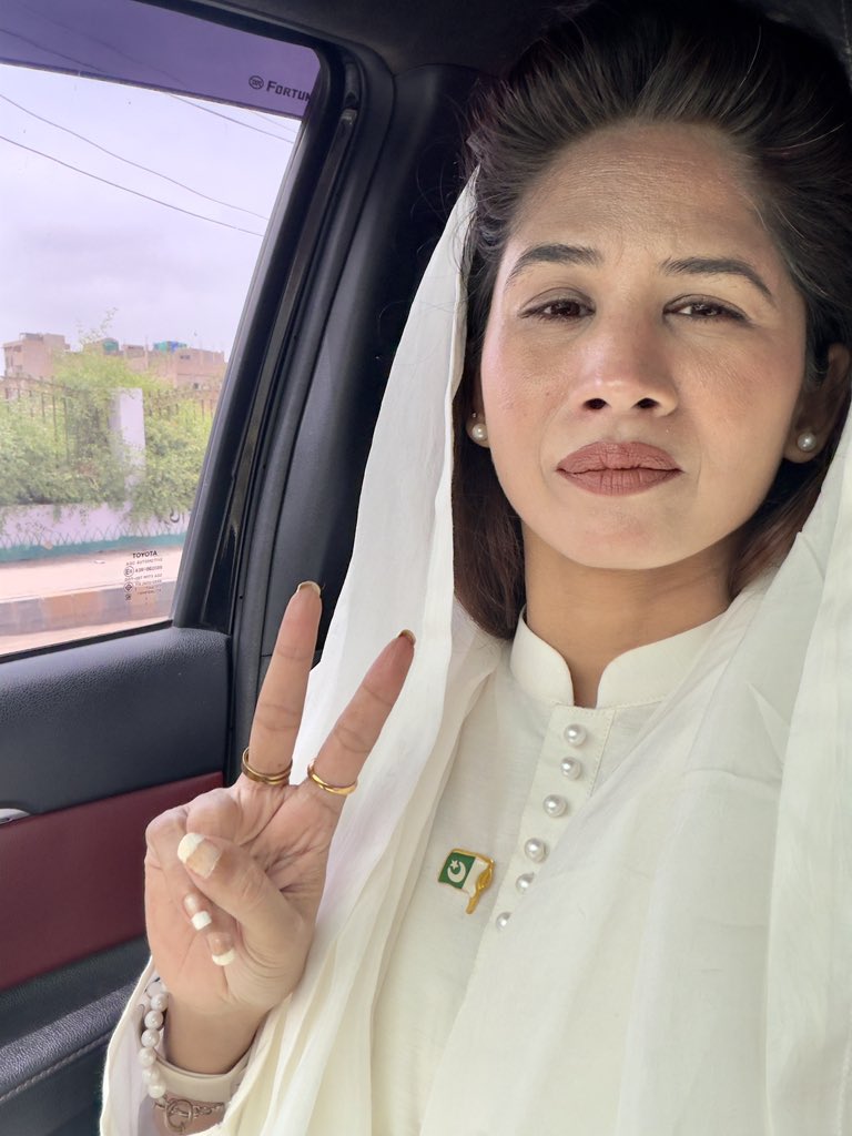 RomaMMatto's tweet photo. Pakistan Zindabad! 
Ready to Celebrate National Minorities Day. 
#NationalMinoritiesDay https://t.co/VAnzYvP2BG