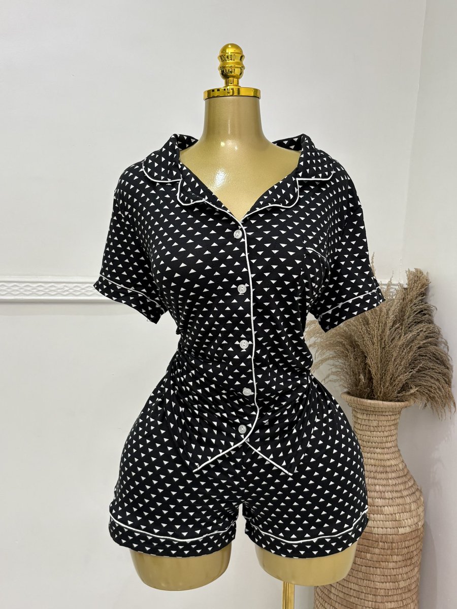Julz_mart's tweet photo. F A S H I O N O V A Lounge Set for my girlies💃😮‍💨

Uk 6-14

N20,000

To order:
📌 Use Coupon Code “JM2026” to get 2% off all orders when you shop on our website.

📌 Send a DM or WhatsApp message on 07016753853 to shop at normal price. https://t.co/geozjPZJhC