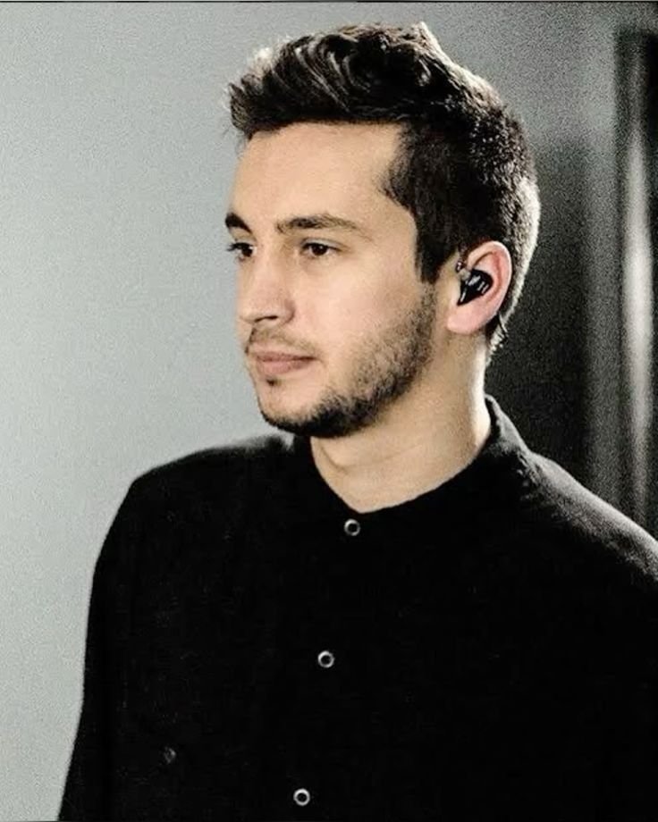 MlDWESTlndigo's tweet photo. the josh and tyler i'm working with for my fic. yeah https://t.co/uYV9SSM7g0